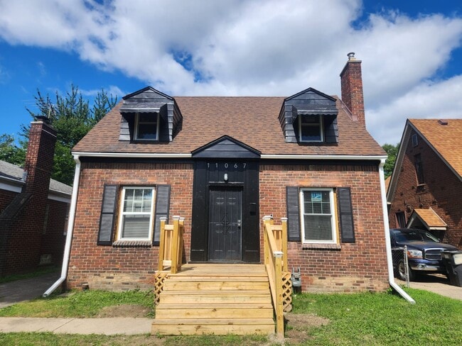 Building Photo - 11067 Wayburn St