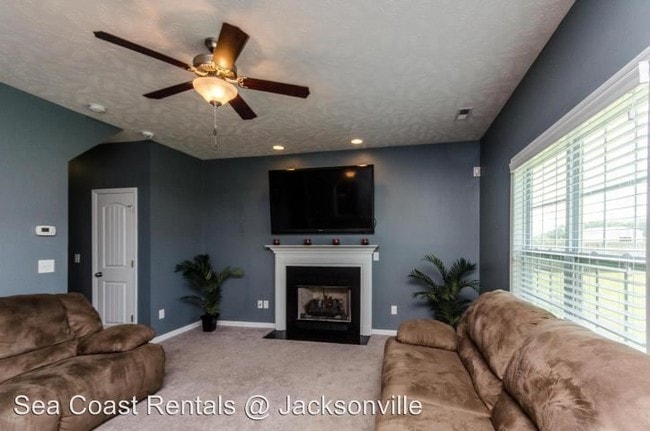 Building Photo - 4 br, 2.5 bath House - 414 Fawn Meadow Dr.