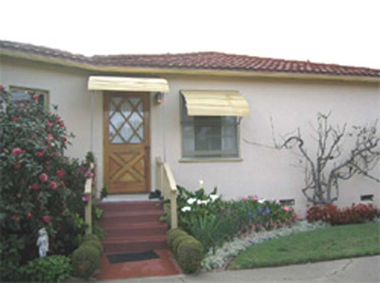 Primary Photo - 3078 Calle Mariposa