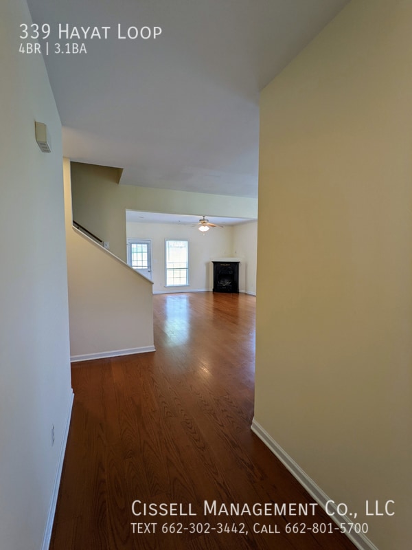 Building Photo - 339 Hayat Loop