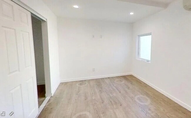 Foto del edificio - 590 N Cambridge St