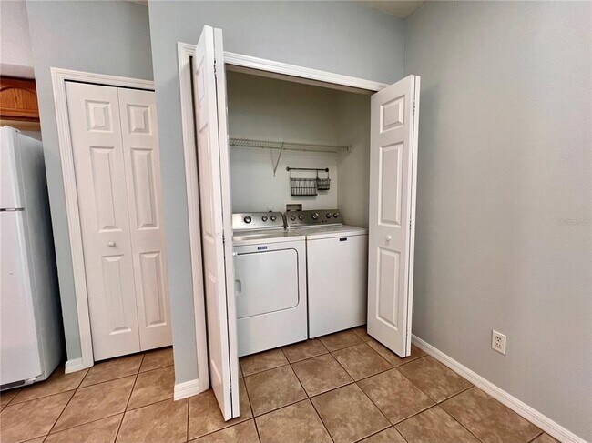 Foto del edificio - 3101 E Washington St