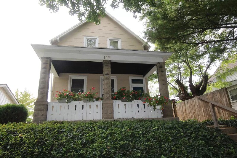 Primary Photo - 112 Lincoln St