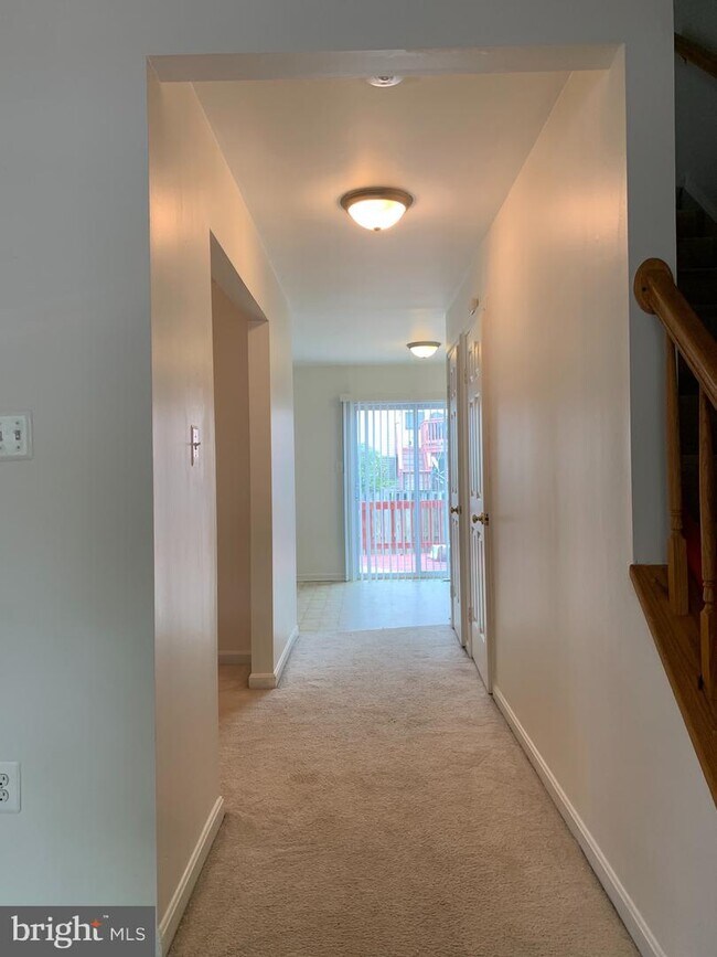 Building Photo - 6779 Jenny Leigh Ct