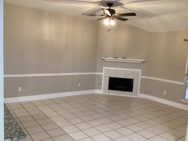 Building Photo - 17046 Clan MacIntosh Dr