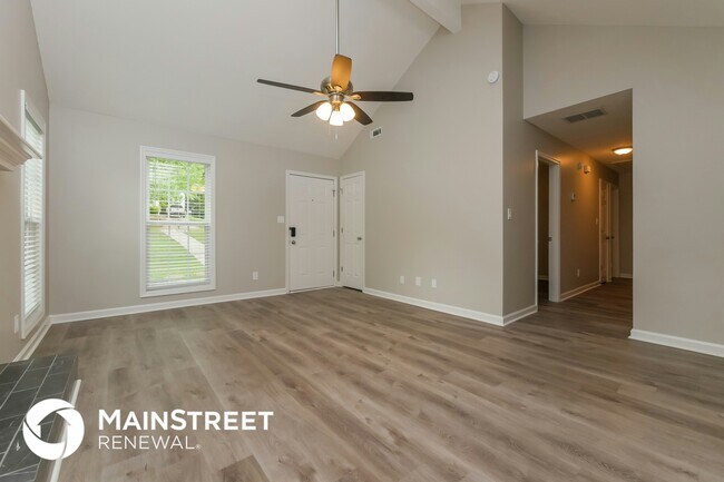 Building Photo - 505 Rosehill Dr