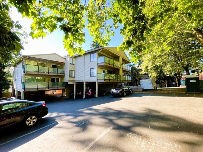 Photo - 321 Bellevue Way SE Unit 406 Apartment