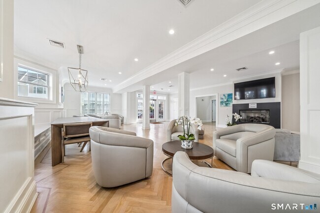 Foto del edificio - 85 Camp Ave