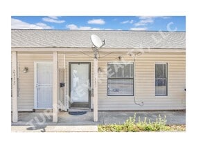 Building Photo - 2111 Pentland Dr