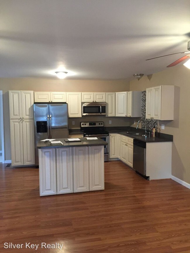 Building Photo - 3 br, 2 bath House - 728 Southern Parkway