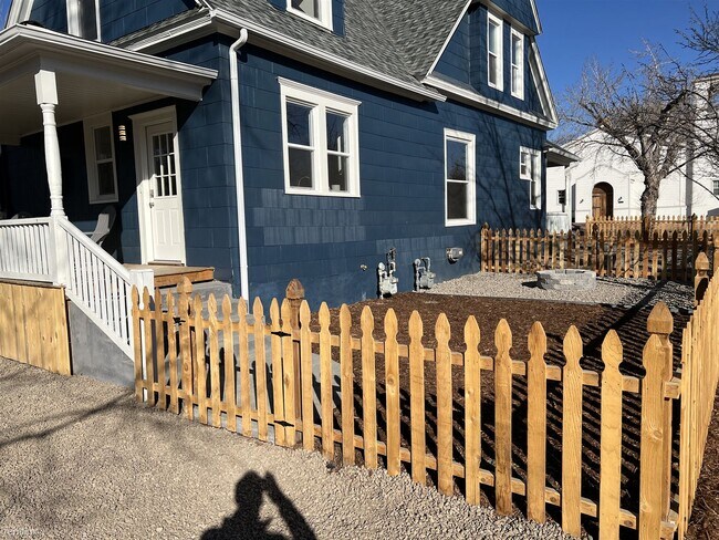 Building Photo - 1 br, 1 bath Duplex - 501 West Bijou Stree...