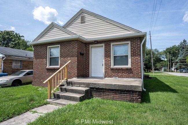 Building Photo - 4862 N Ralston Ave
