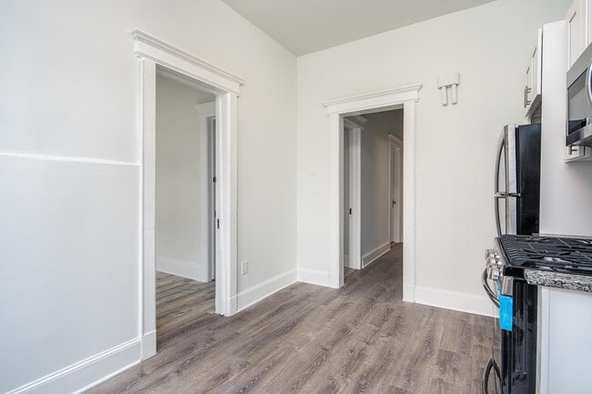 Building Photo - 311 64th St