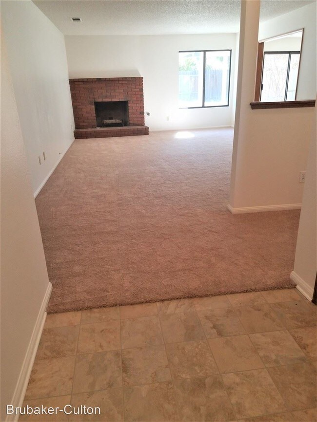 Foto del edificio - 3 br, 2 bath House - 42023 Acacia Ave.