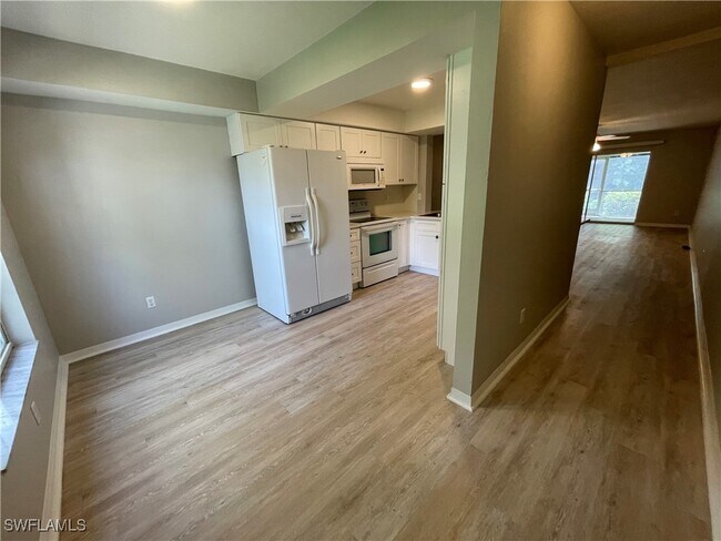 Foto del edificio - 28281 Pine Haven Way