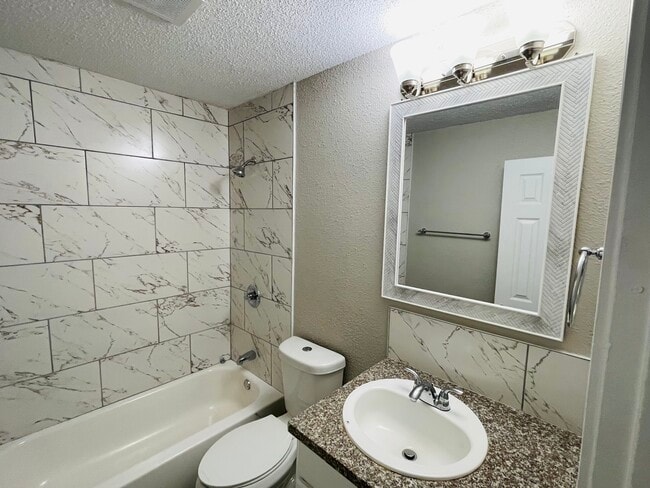 Foto del edificio - Shaver Park Apartments