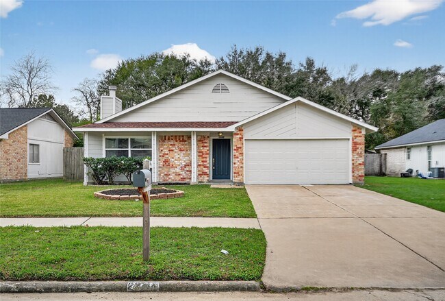 Foto del edificio - 22711 Smokey Hill Dr