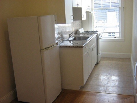 Building Photo - 430 Hyde St