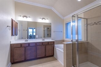 Building Photo - 22314 Sheldonwood Court