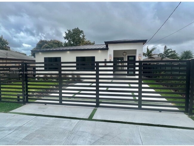 Photo - 8880 SW 126th Terrace House