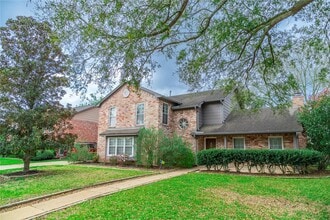 Building Photo - 18310 Spellbrook Dr