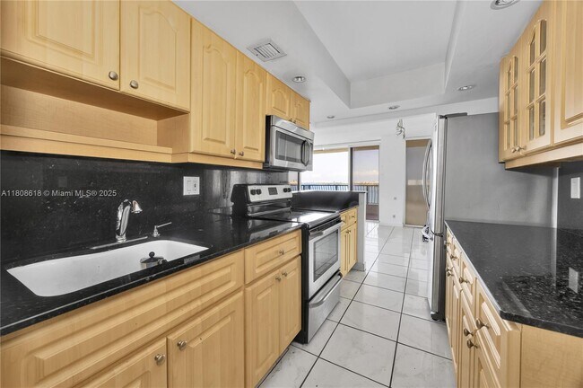 Foto del edificio - 555 NE 15th St