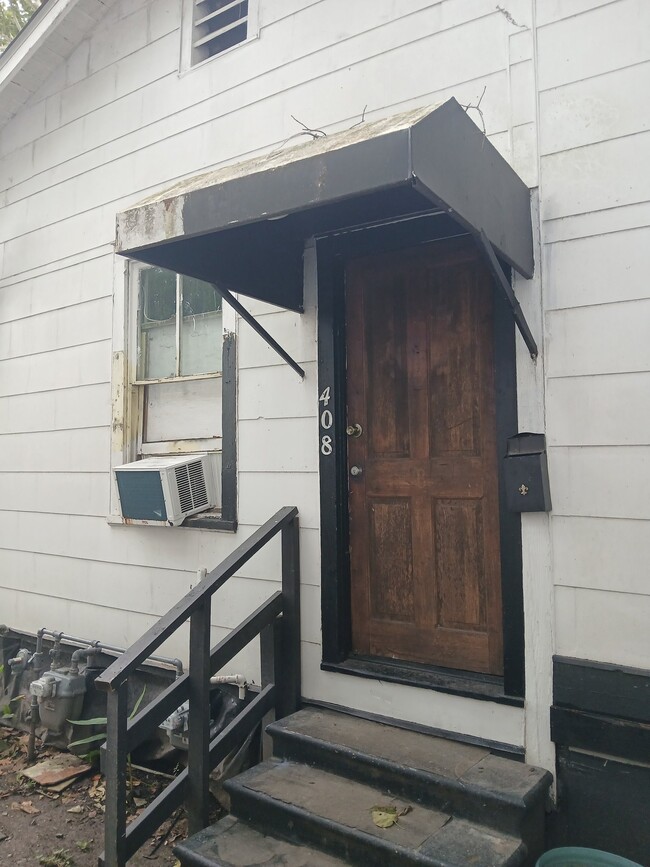 Building Photo - 408 Voorhies St