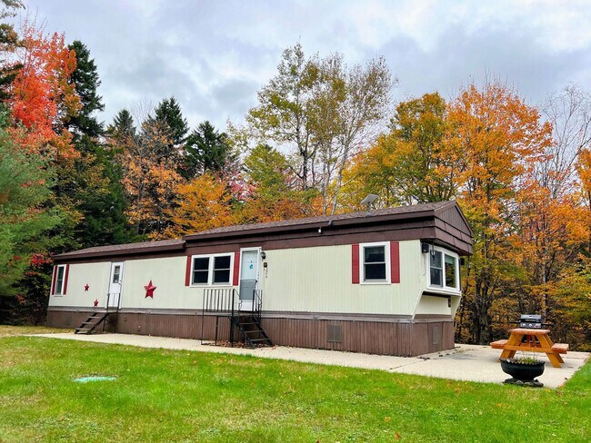 Building Photo - 226 Old Cherry Mountain Rd