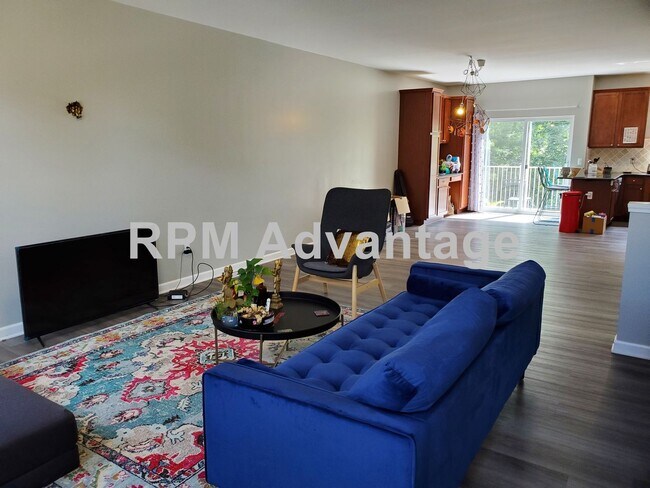 Foto del edificio - Gorgeous Townhouse Steps from Pool and Hik...