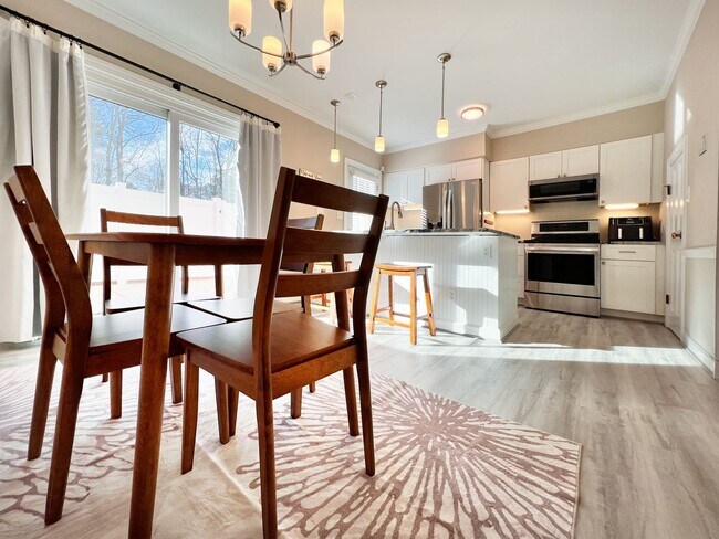 Foto del edificio - 330 Hanover Arms Ct