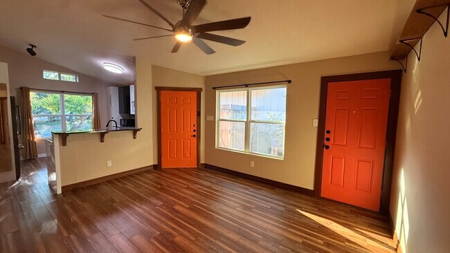 Foto del edificio - 10513 Archdale Dr
