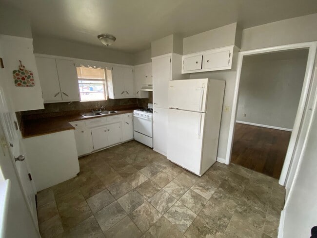 Building Photo - Charming One Bedroom, One Bath in Edmond!