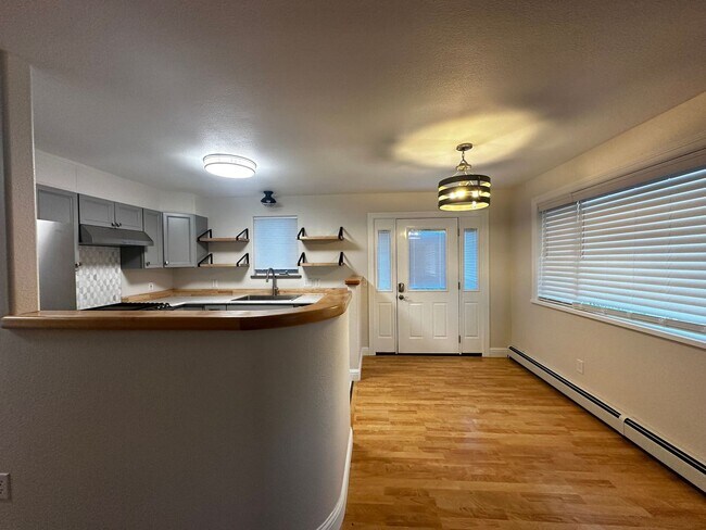 Building Photo - 3 Bed/1 Bath/ Home with Fenced Yard