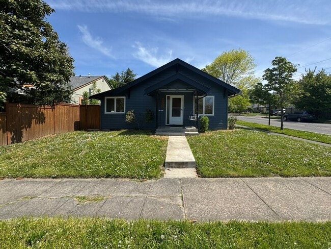 Photo - 2393 Emerald St House