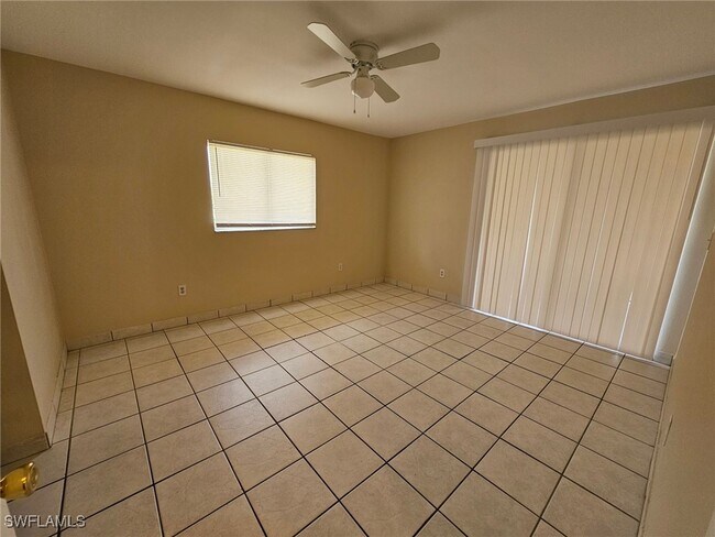 Foto del edificio - 4030 Coronado Pkwy