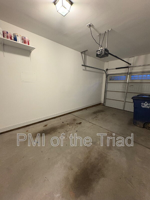 Foto del edificio - 1146 Augustine Heights Dr