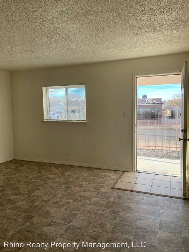 Primary Photo - 370 Atrisco Dr SW