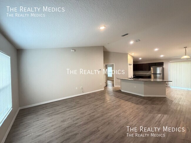 Foto del edificio - 16124 SW 23rd Court Rd