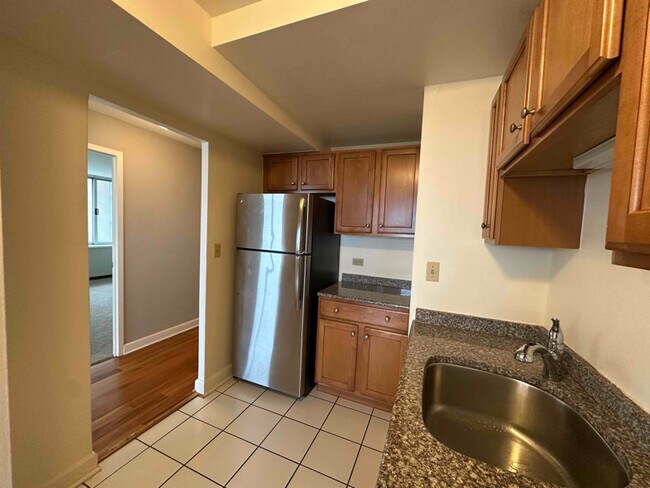 Foto del edificio - 1626 N Prospect Ave