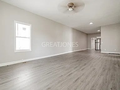 Foto del edificio - 2932 13th Ave