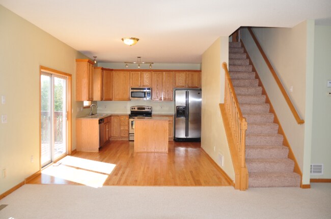 Foto del edificio - 9150 Merrimac Ln N