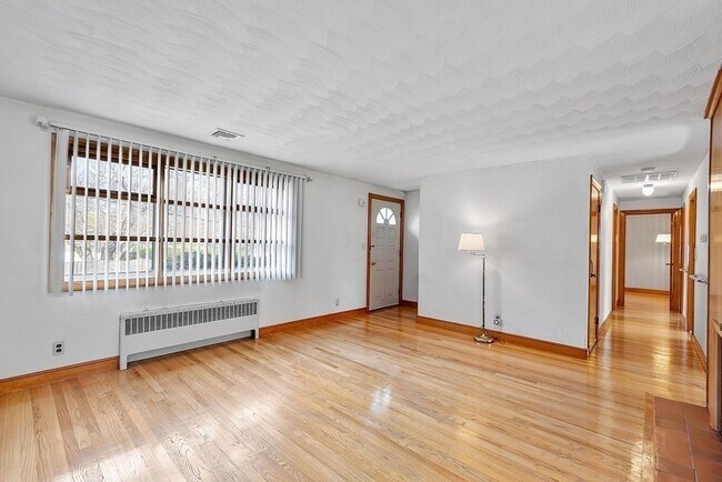 Foto del edificio - 3 Melo Rd