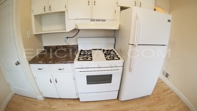 Building Photo - 1904 Williams Blvd SW