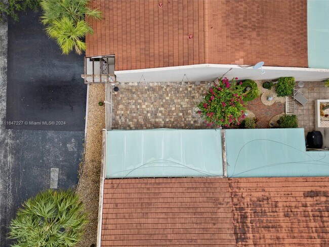 Foto del edificio - 8336 Dundee Terrace
