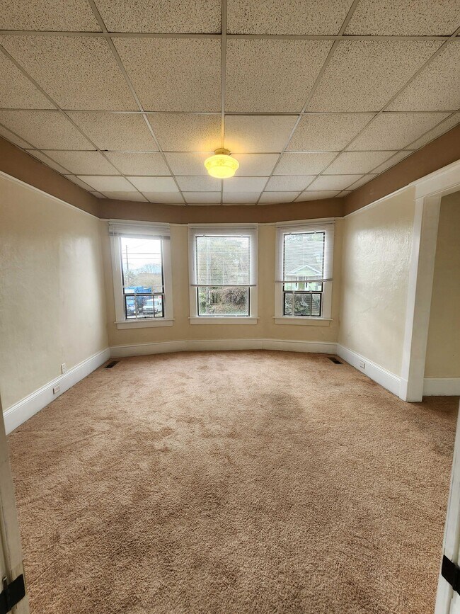 Foto del edificio - 304 NE 50th St