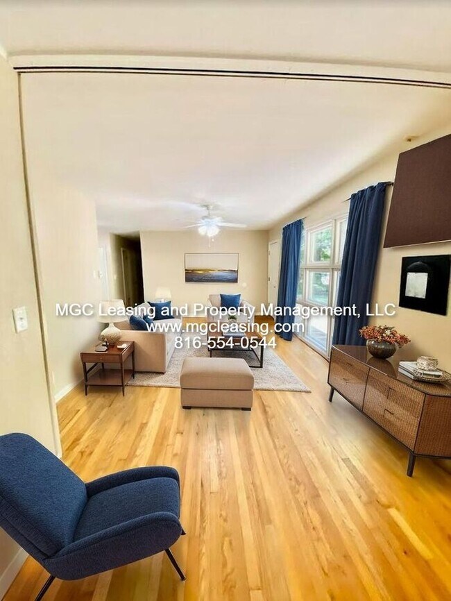 Foto del edificio - Charming Ranch Style Home Minutes From Downtown Lee's Summit