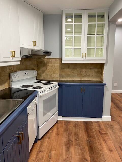 Building Photo - 32 Winchester St