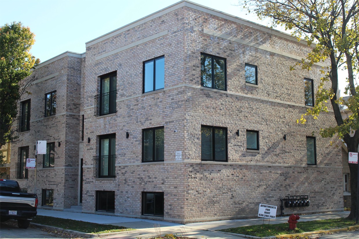 Primary Photo - 725 W 34th St