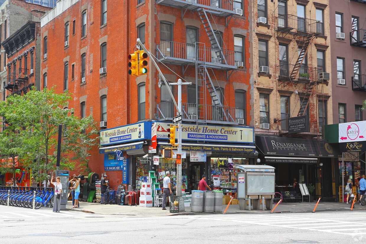 Building Photo - 778 9th Ave