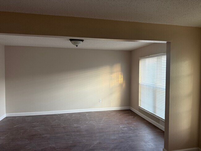 Foto del edificio - 14471 Bantry Ln